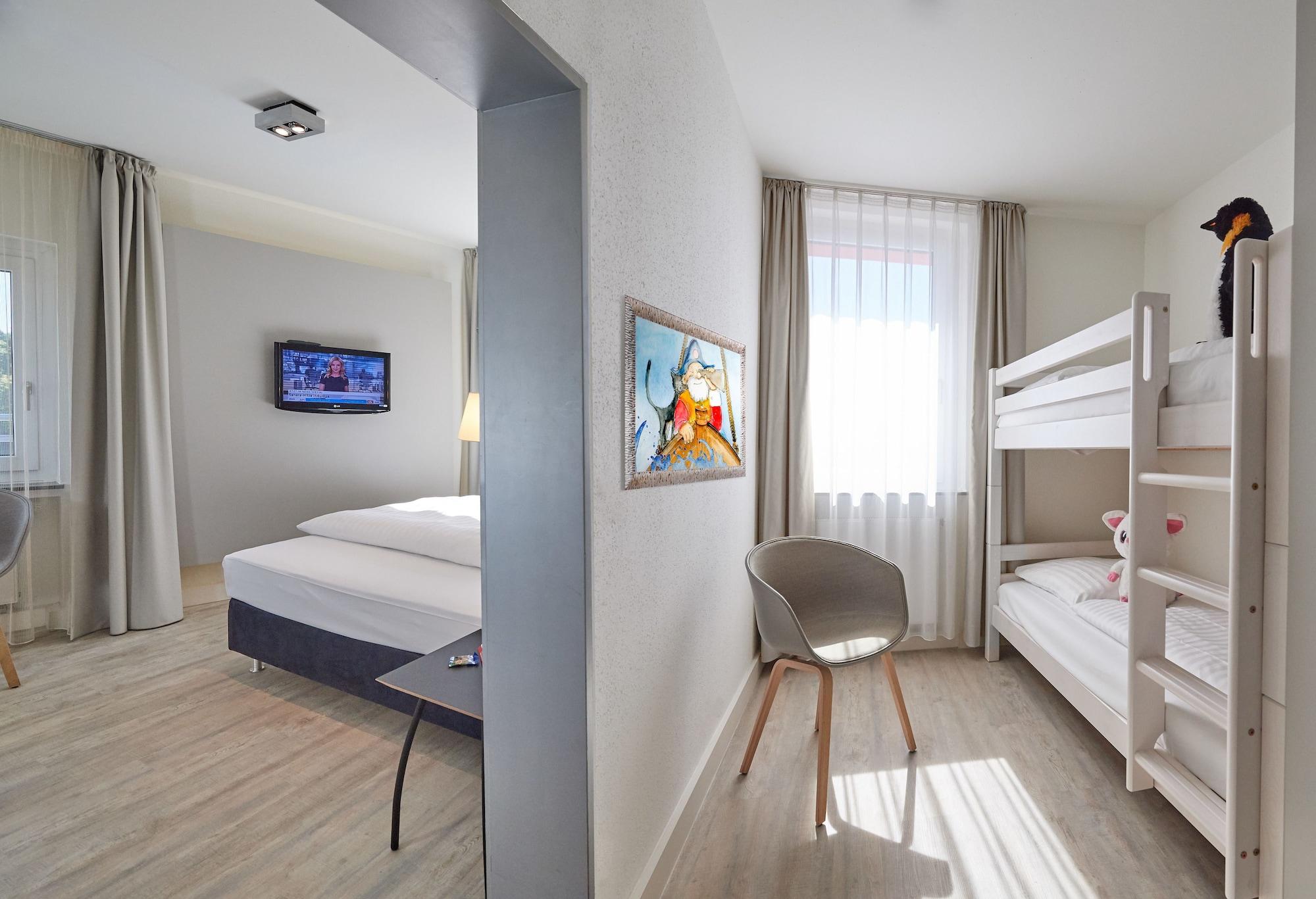 Hotel Amadeus 4*