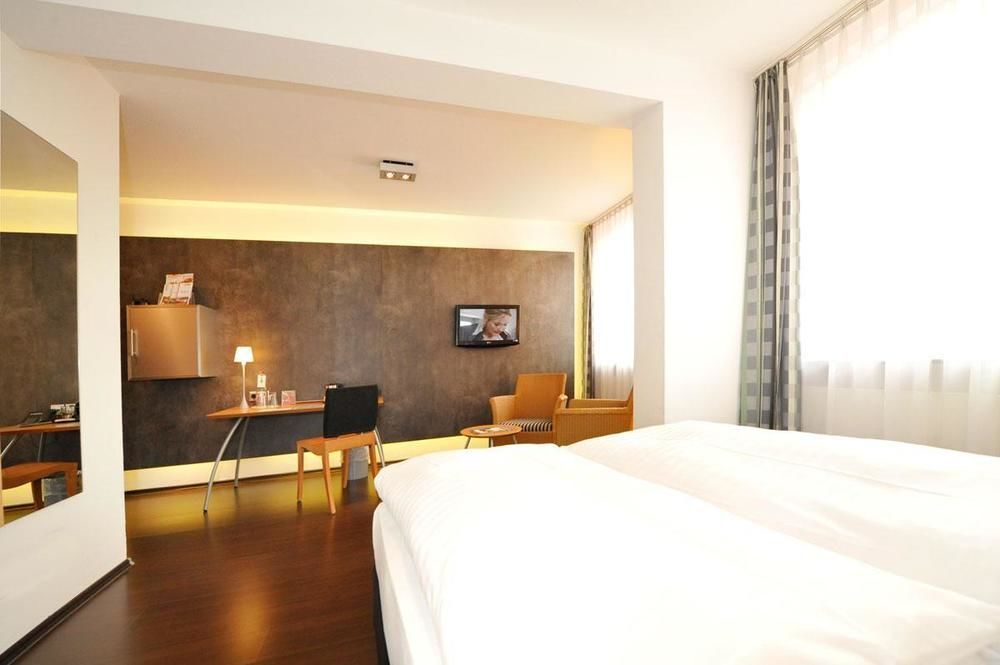 Hotel Amadeus 4*